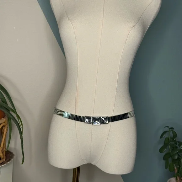 Vintage Y2K Silver Rhinestone Stretch Belt Crystal Statement Belt Disco Style - Picture 5 of 7